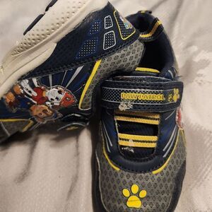 Paw Patrol Boys Velcro Sneakers Blue Yellow 10 Toddler.‎